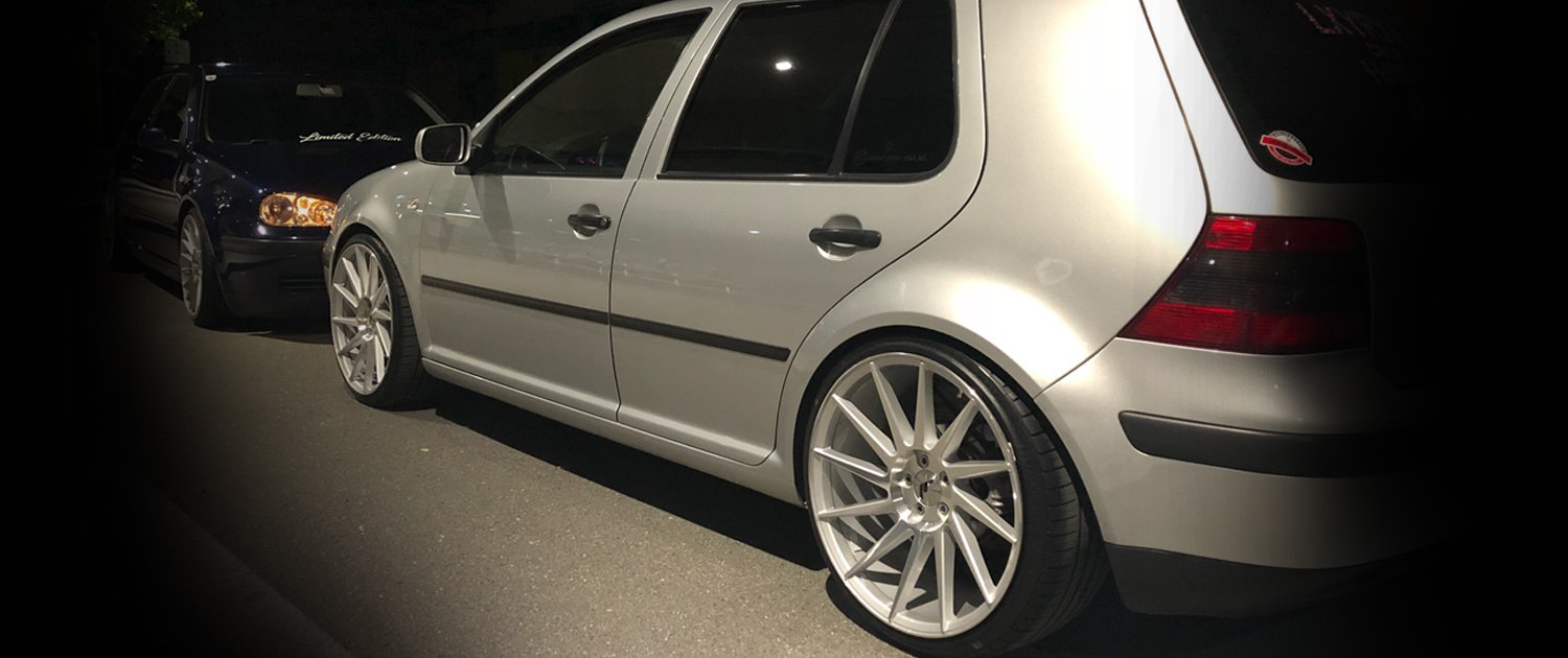 VW – Golf – JAPAN RACING – JR22 – Silber – 19 Zoll