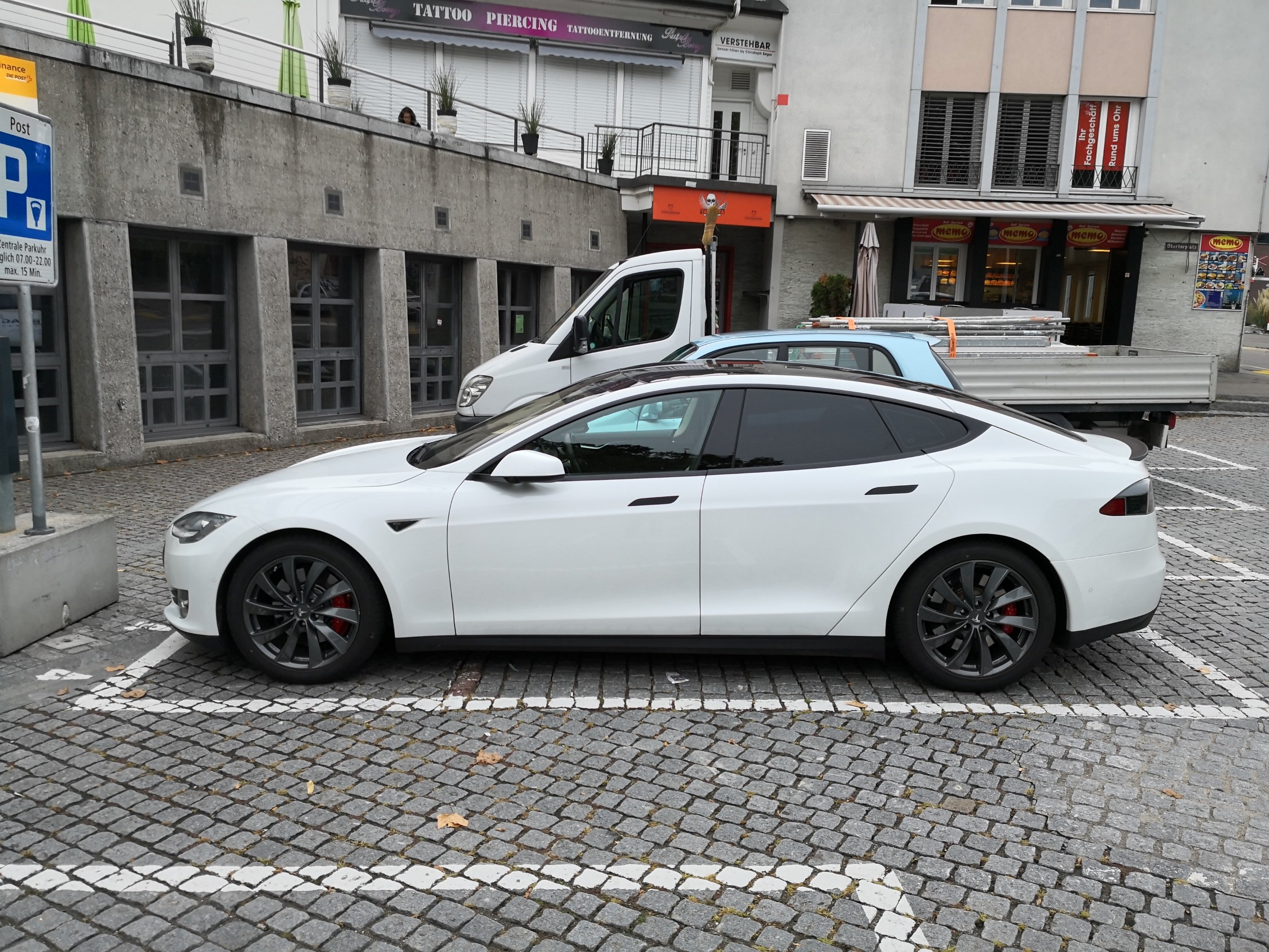 Tesla – Model S – RIAL – Lugano – Schwarz – 19 Zoll