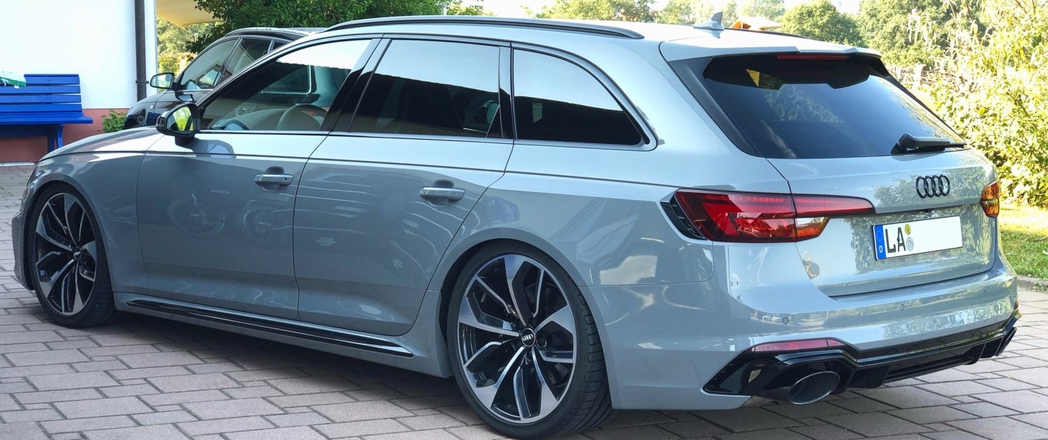 Audi – RS4 – ORIGINAL AUDI – 5-Doppelspeichen-Edge-Design – Silber-Schwarz – 20 Zoll