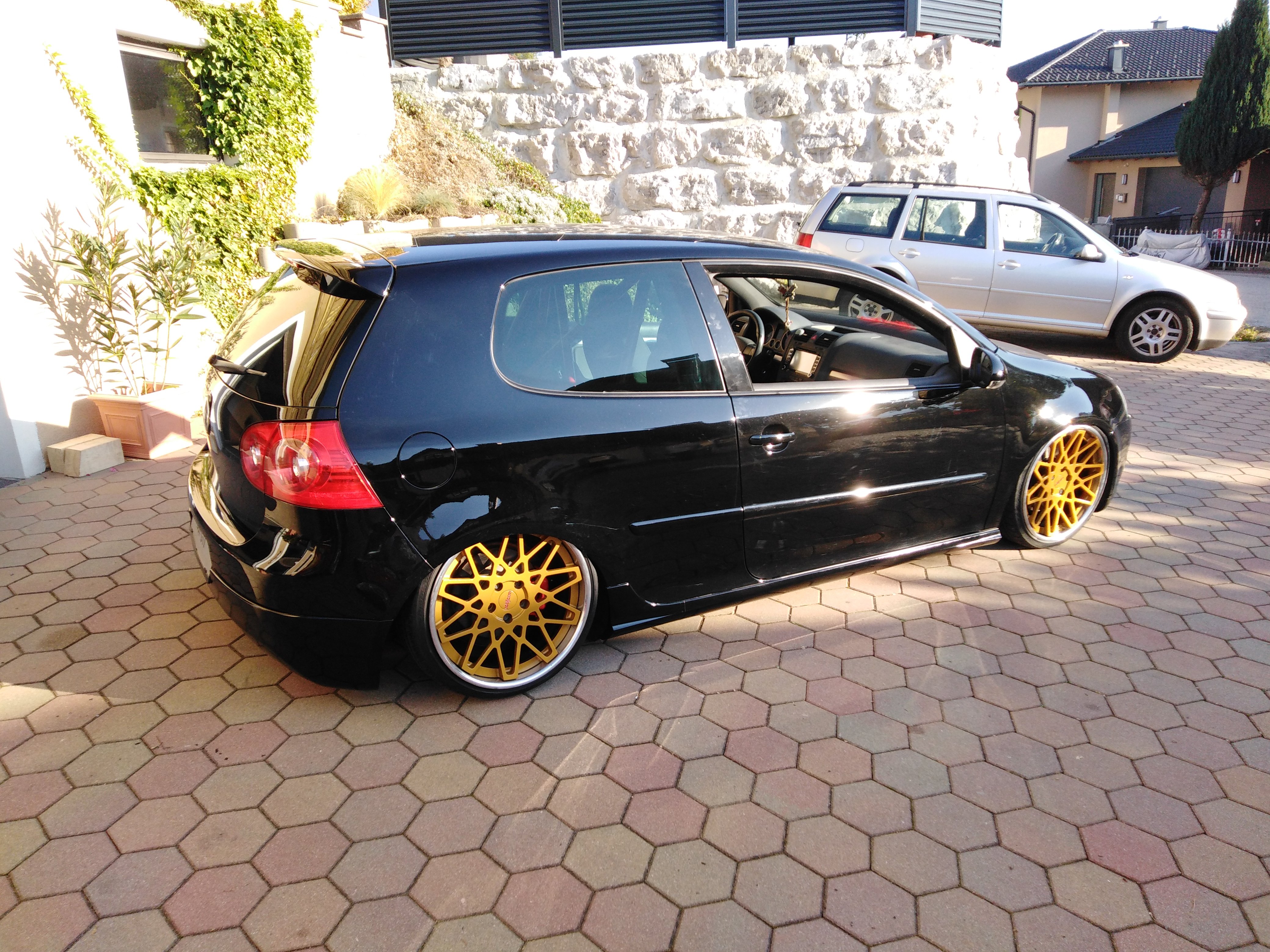 VW – Golf 5 – ROTIFORM – BLQ – Gold – 19 Zoll