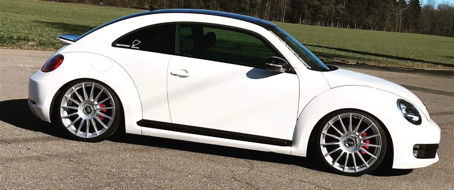 VW – Beetle – OZ Racing – Superturismo LM  – Silber – 20 Zoll