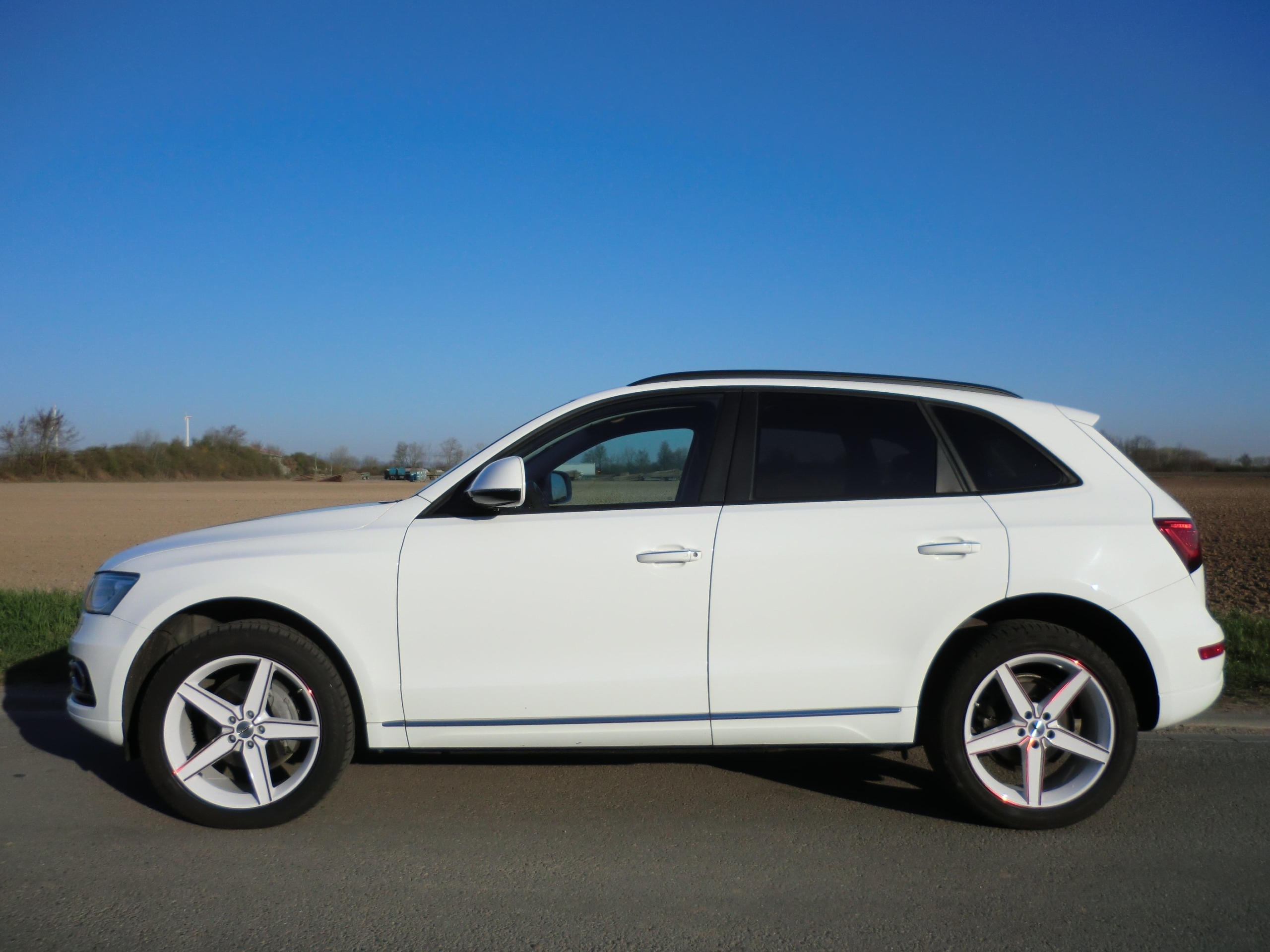 Audi – Q5 – AUTEC – Delano – Weiß rot elox – 20 Zoll