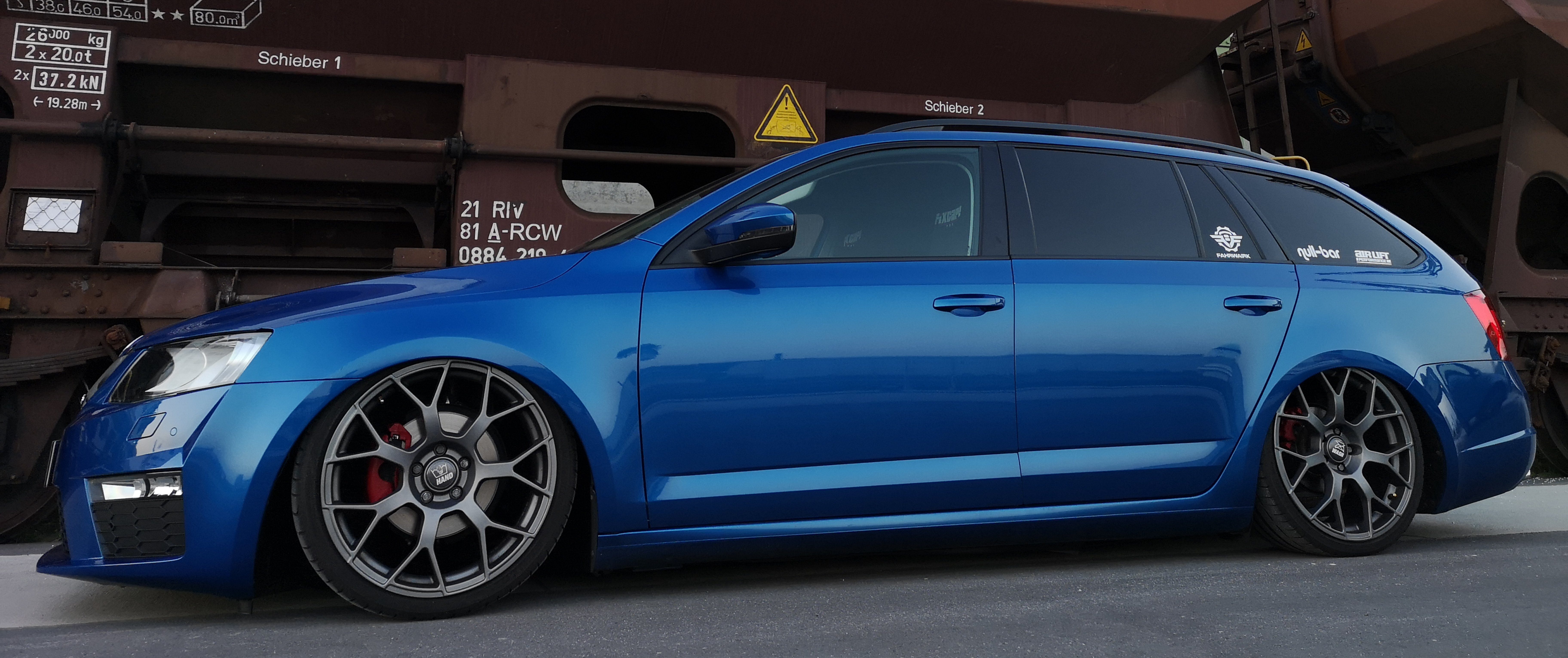 Skoda – Octavia – Blau – LS FELGENDESIGN – LS20 – Grau – 19 Zoll