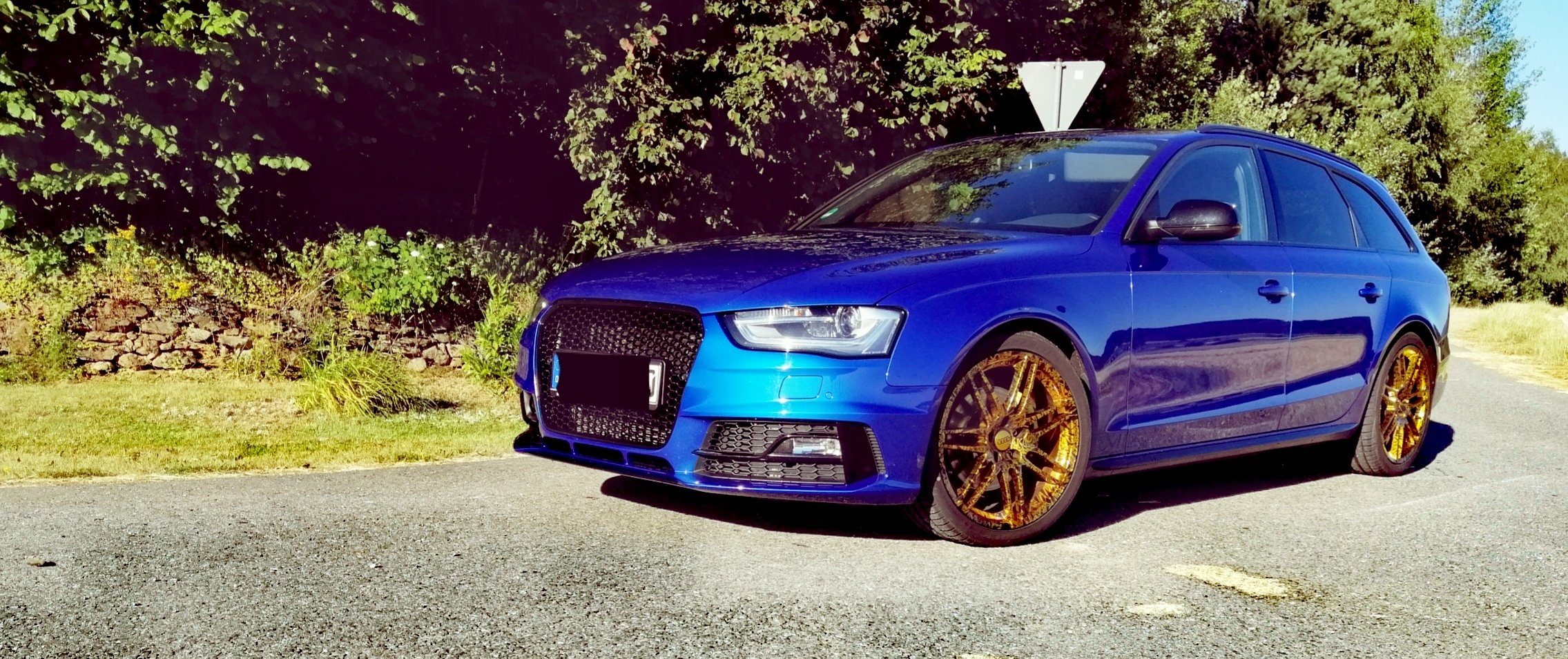 Audi – A4 – Blau – ORIGINAL AUDI – 7-Doppelspeichen-Design – Gold – 19 Zoll
