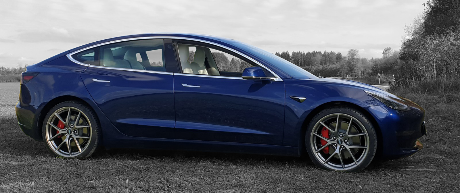 Tesla – Model 3 – Blau – BBS – CI-R – Titanium – 20 Zoll