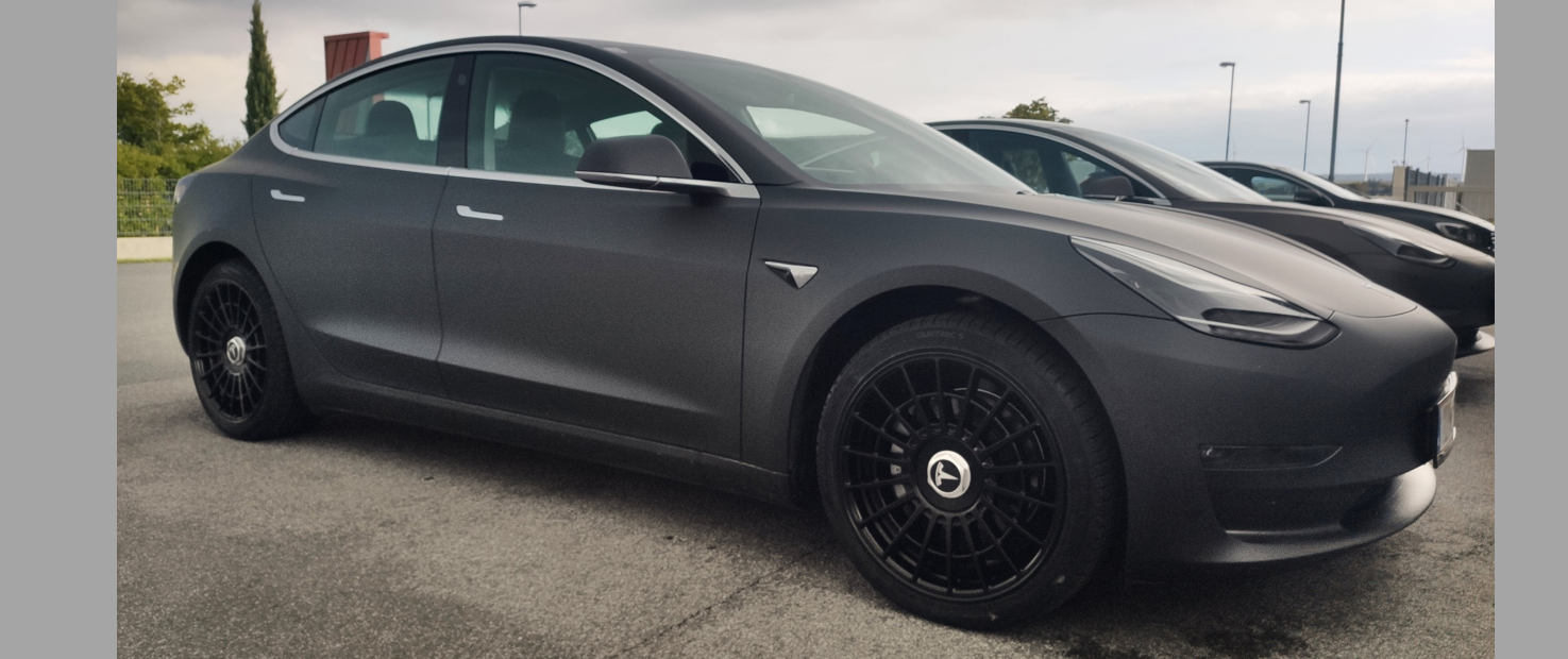 Tesla – Model 3 – Schwarz – ROTIFORM – LAS-R – Schwarz – 19 Zoll