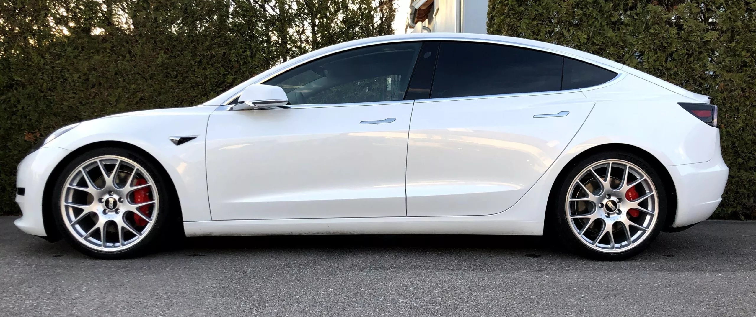 Tesla – Model 3 – Weiß – BBS – CH-R – Silber – 20 Zoll