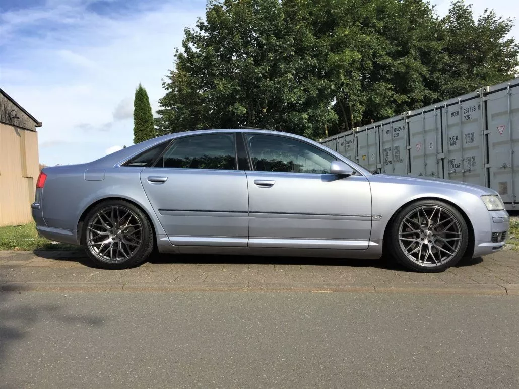 Audi - A8 - Blau - ELEGANCE WHEELS - E3 - Titanium - 20 Zoll 