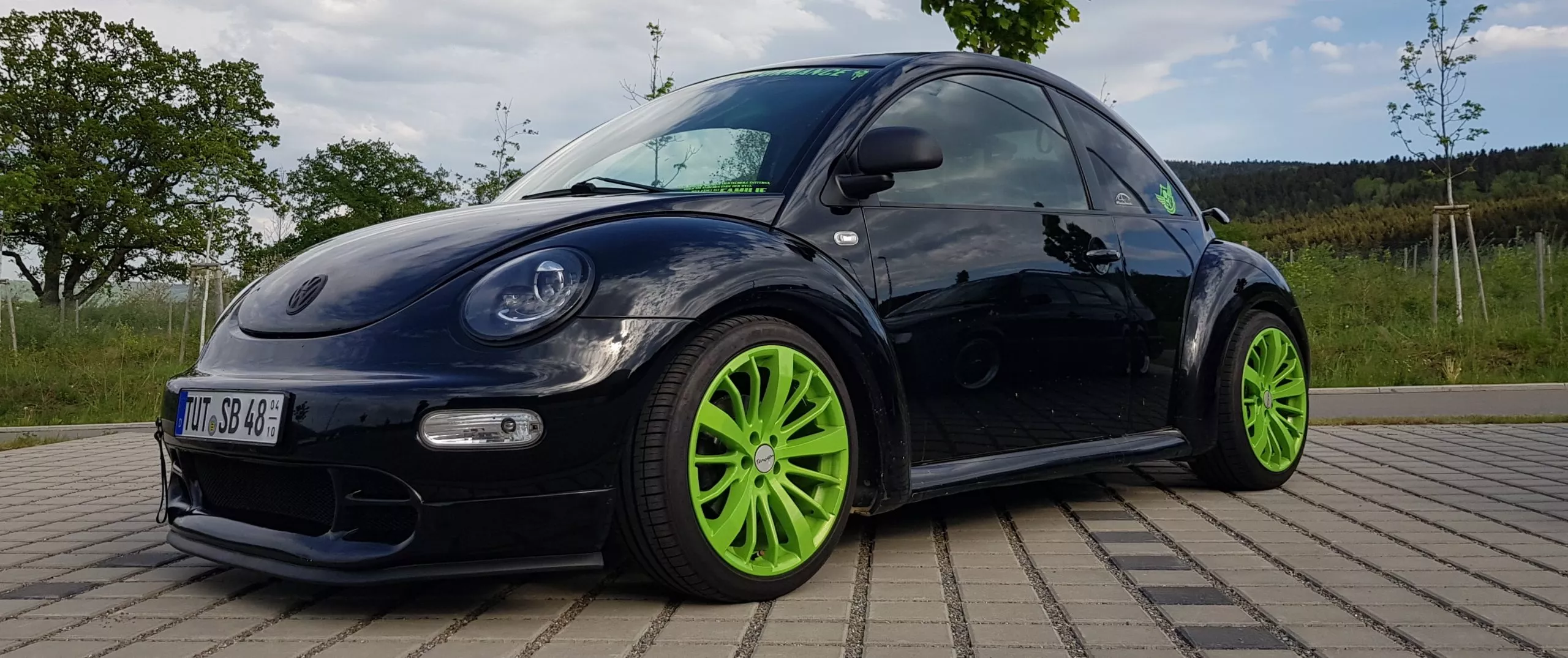 VW – Beetle – Schwarz – TOMASON – TN 6 – Grün – 18 Zoll