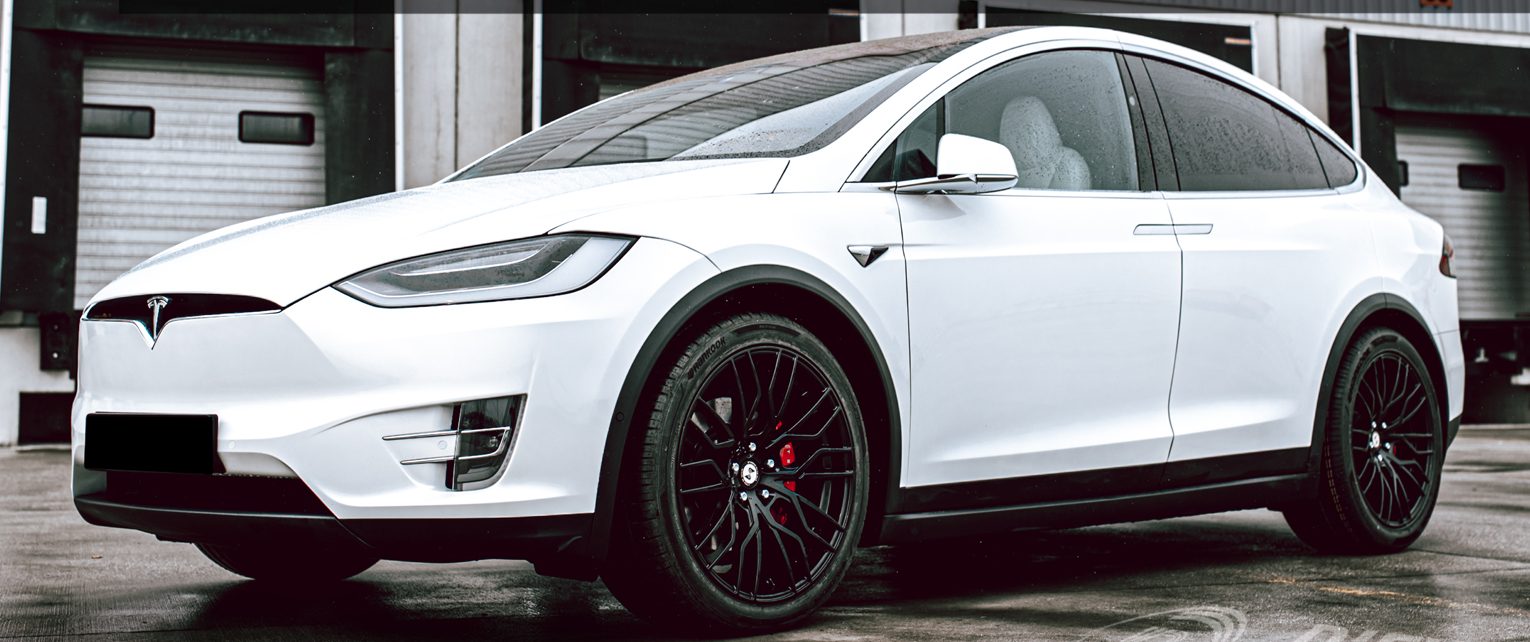 Tesla – Model X – Weiß – ETA BETA – Medusa-K – Schwarz – 21 Zoll