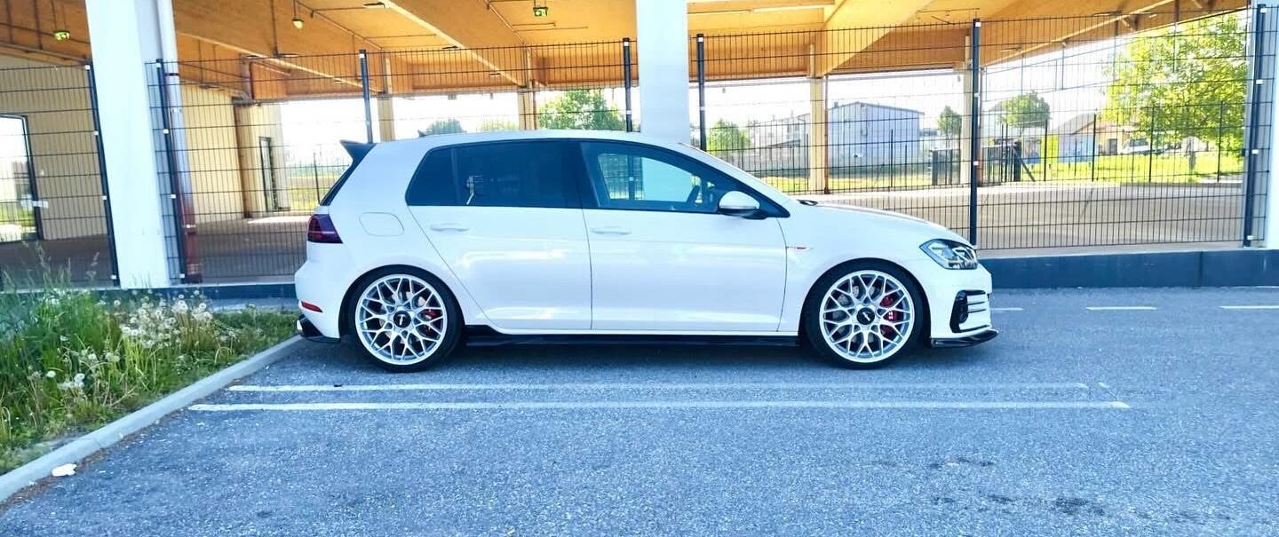 VW – Golf 7 – Weiß – ROTIFORM – Silber – 19 Zoll